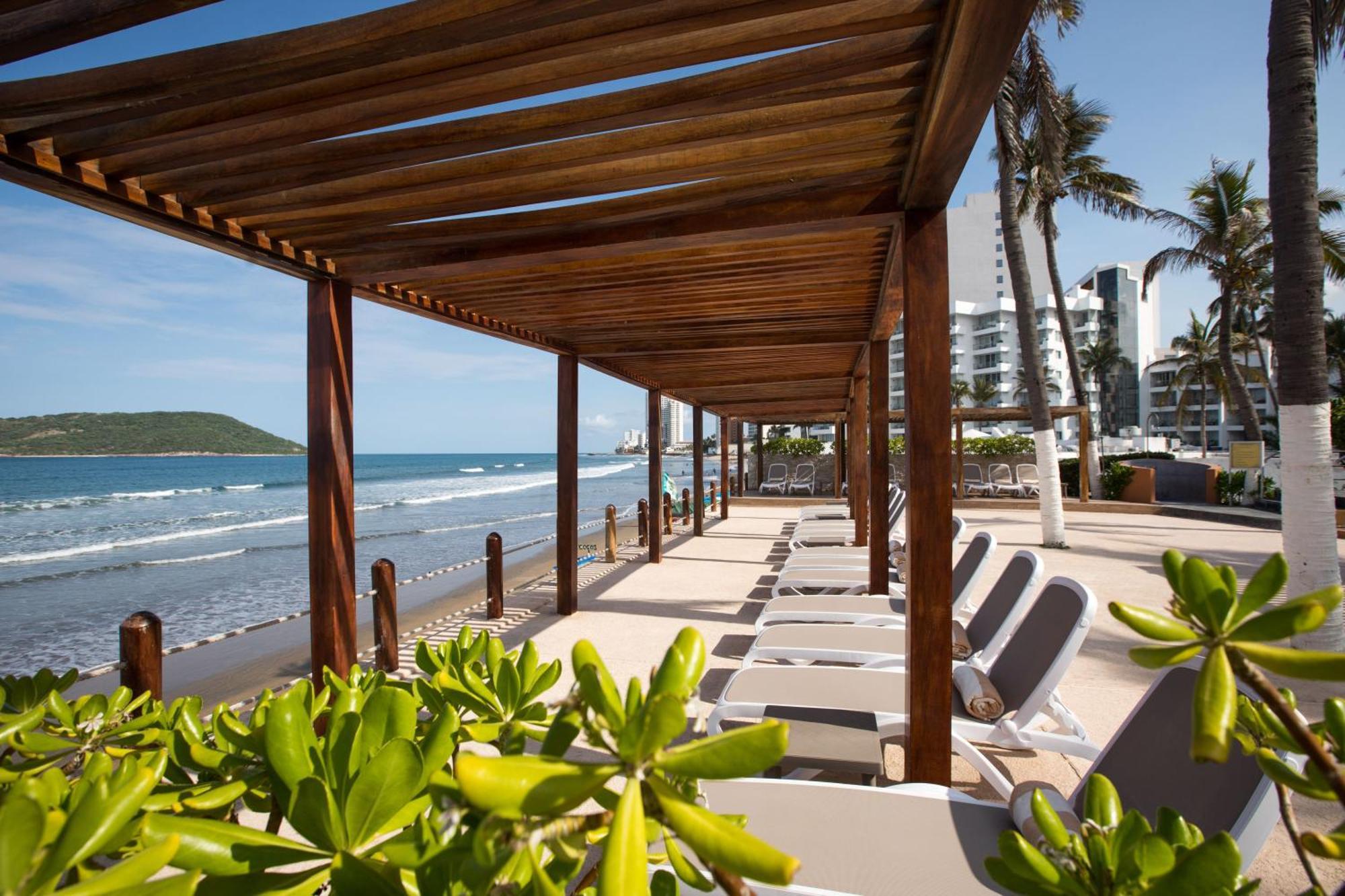 Costa De Oro Beach Hotel Mazatlan Ngoại thất bức ảnh