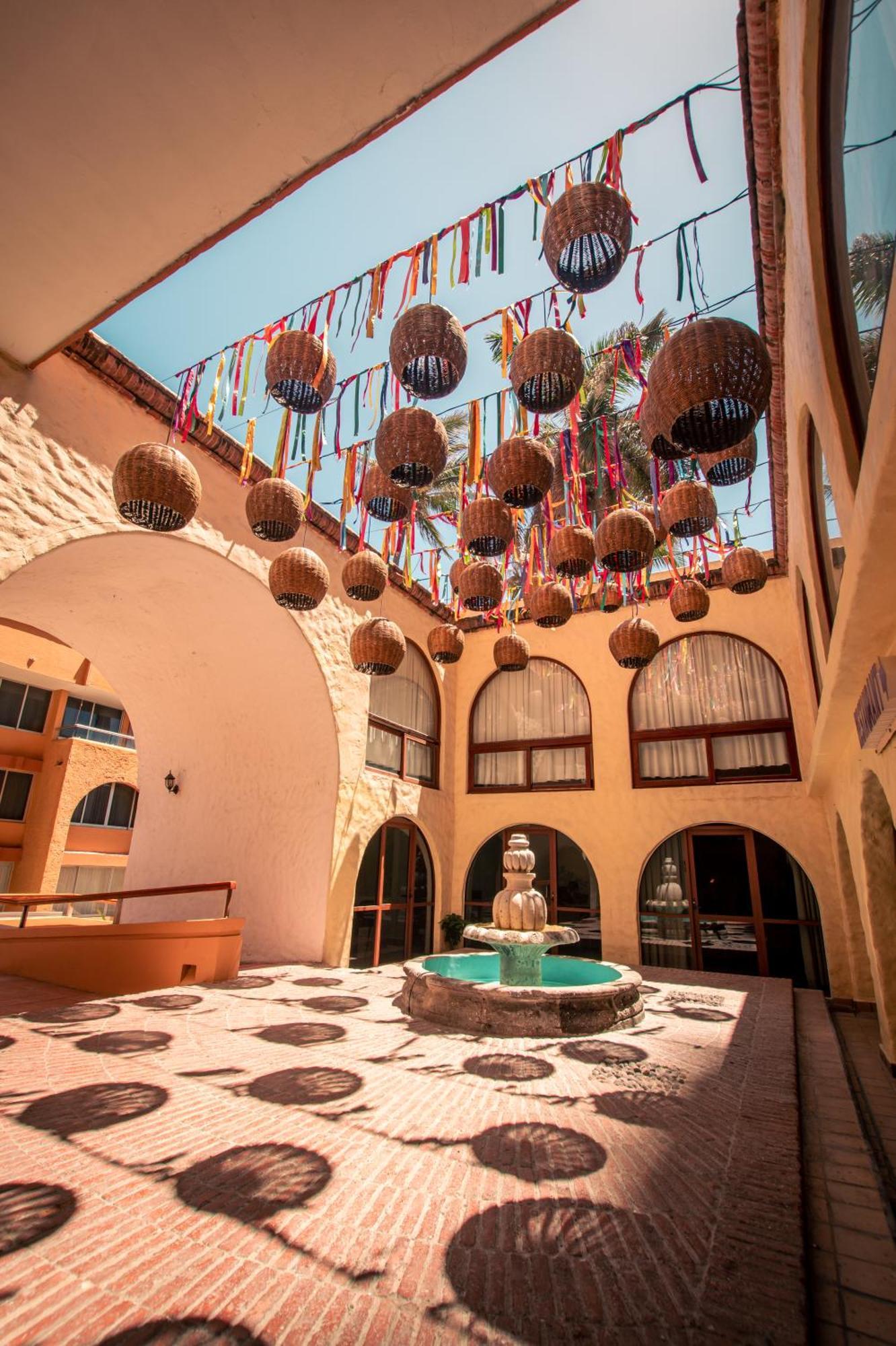 Costa De Oro Beach Hotel Mazatlan Ngoại thất bức ảnh